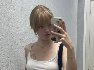 camgirl masturbating with sextoy DonetteOkada