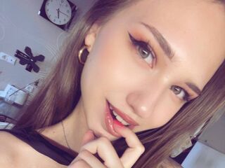 camgirl playing with sex toy EarthaMaruyama