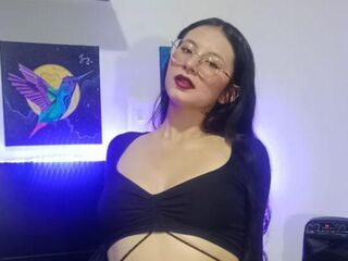 nude webcam girl EmberCullen