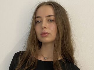 camwhore naked EttaRaybourn