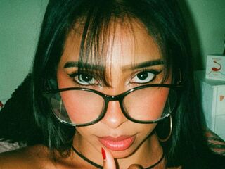 camgirl shaving pussy EvelinWatson