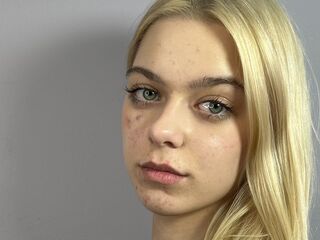 fingering cam slut GerryThoburn