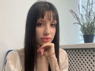 masturbating camgirl GigiEckenrode