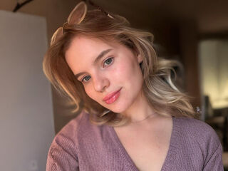 hot girl cam photo HeidyNemzin