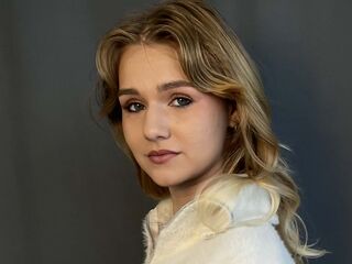 cam show HelenPetrini