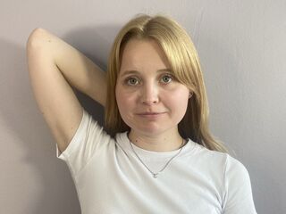 girl webcam HolliSom