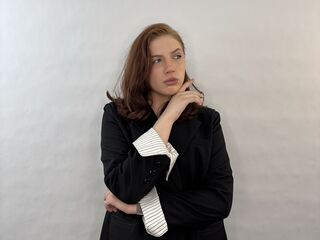 hot naked webcamgirl IzolaDonawa