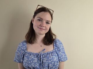 camgirl masturbating with sex toy JeniferLi