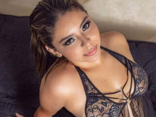 topless JessicaTaylort