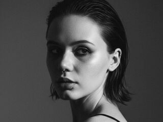 hot naked webcamgirl JudithSterett