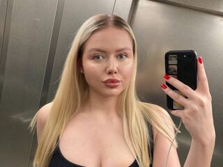 camgirl playing with sextoy JuliaRupert