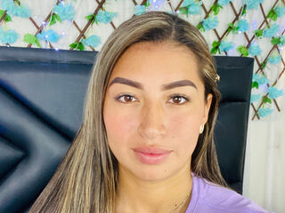bedroom web cam KaatheAdams