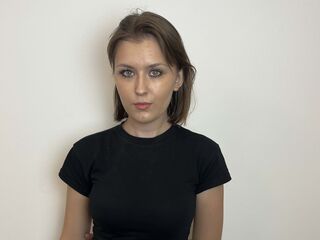 naughty KariErpelding