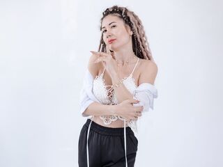 topless camgirl KarinaSweeety