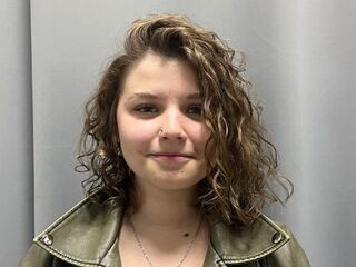 camgirl shaving pussy KellyJakson