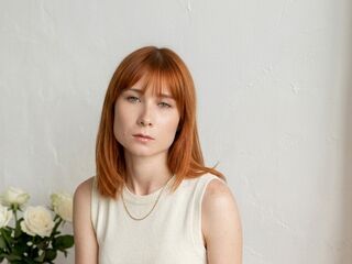 camgirl webcam picture KiraSunley