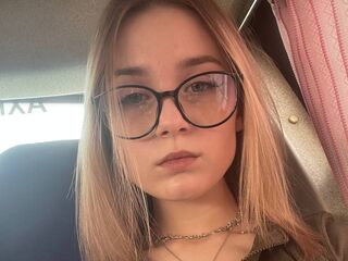 hot cam play KristenMooren