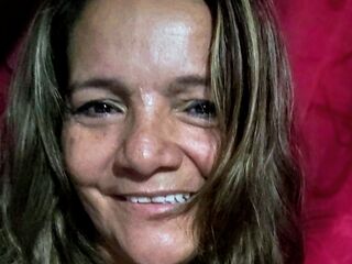 cam girl playing with dildo LaperlaRubby