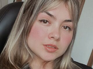sexy camgirl LauBee
