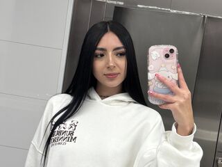 nude webcamgirl pic LauraMeeth
