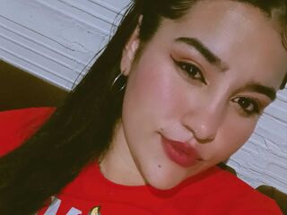 cam girl playing with vibrator LausConnor