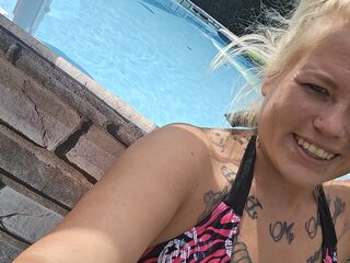 free live chat LaylaM