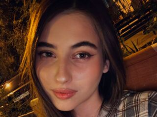 chat room sex show LeiaFrost