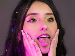 hot cam girl fingering LilaJenette