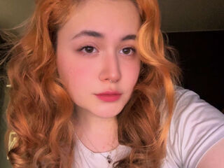 hot cam girl spreading pussy LiliPlishi