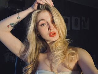 naked cam girl masturbating with dildo LilithTreasure