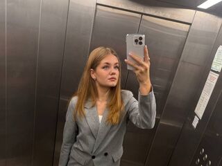 adult video chat LizzieIacovino