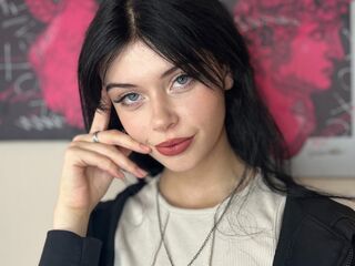 cam girl playing with vibrator LorettaBrafford