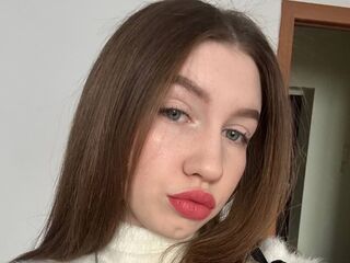 naughty camgirl fingering pussy LunaMee
