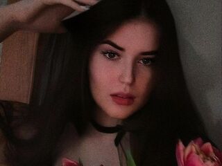 cam girl masturbating with sextoy MaeveSerenity