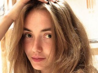 naughty video chat MargotMcerlean