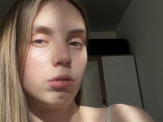 nude webcam girl pic MarinaVeselova