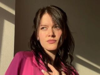 cam babe MaudGuerrido