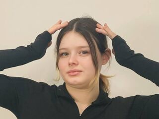 topless camgirl MauritaRoberge