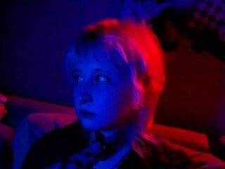 naked webcamgirl MayLeaf