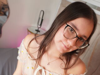 hot strip tease cam MiaHilfiger