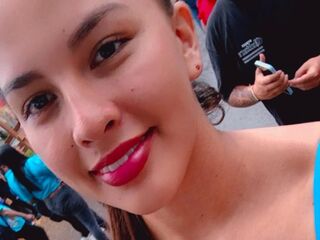 naked camgirl gallery MiaRosele