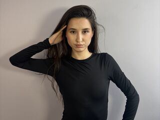 sexcam show MirelNaomi