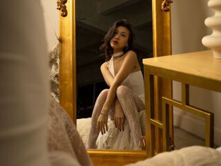 girl showing tits NallyKim