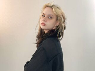 live strip tease show NildaFabros