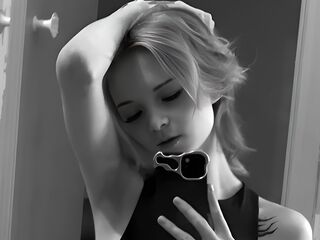 naked camgirl gallery PaulinaCundiff