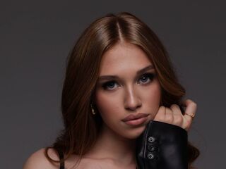 camgirl playing with sex toy RanaeEtherington