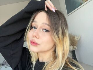 topless webcamgirl RegeniaCorrela