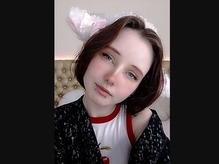 cam girl playing with vibrator RikoJohnson