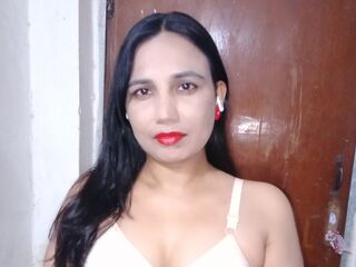 webcam hooker SadiaAngel