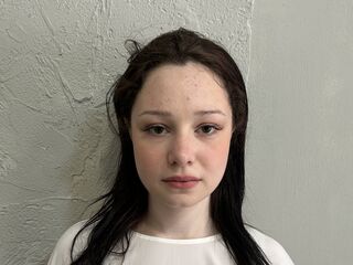 webcamgirl chatroom SallyMilton